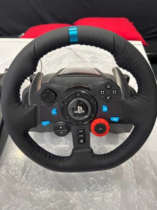 Volante Logitech g29 + pedais