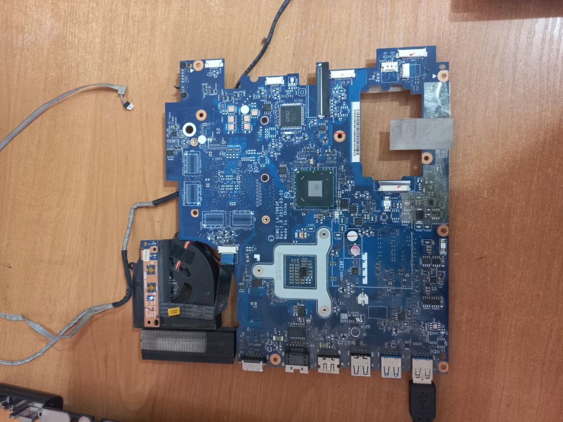 Lenovo G780 QIWG7 LA-7983P Разборка