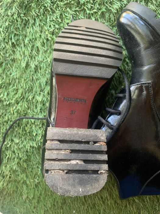 Жіночі черевики на каблуці