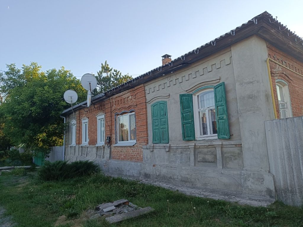 Продам часть дома в Чугуеве, р-н Осиновка