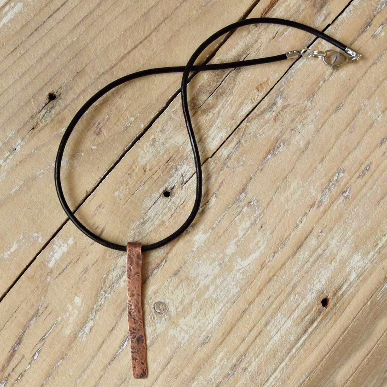 Naszyjnik z oksydowanej miedzi i rzemienia /2/ handmade rękodzieło
