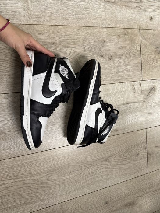 зимові шкіряні ботинки кросівки Nike Air Black-White джордан