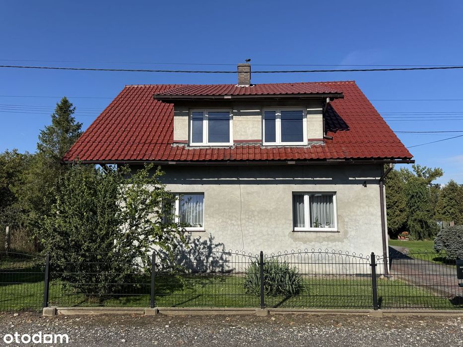 Przestronny dom z dużym ogrodem - Bierawa