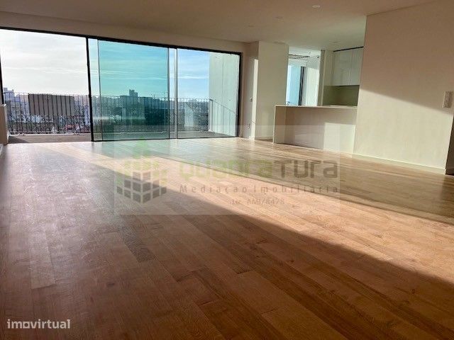 Apartamento T3 Luxo | 3 Suites | 4 Varandas | 2 frentes Poente/Nasc...