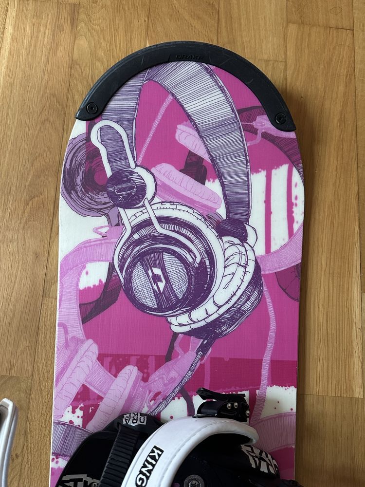 Deska snowboardowa drake sienna 152