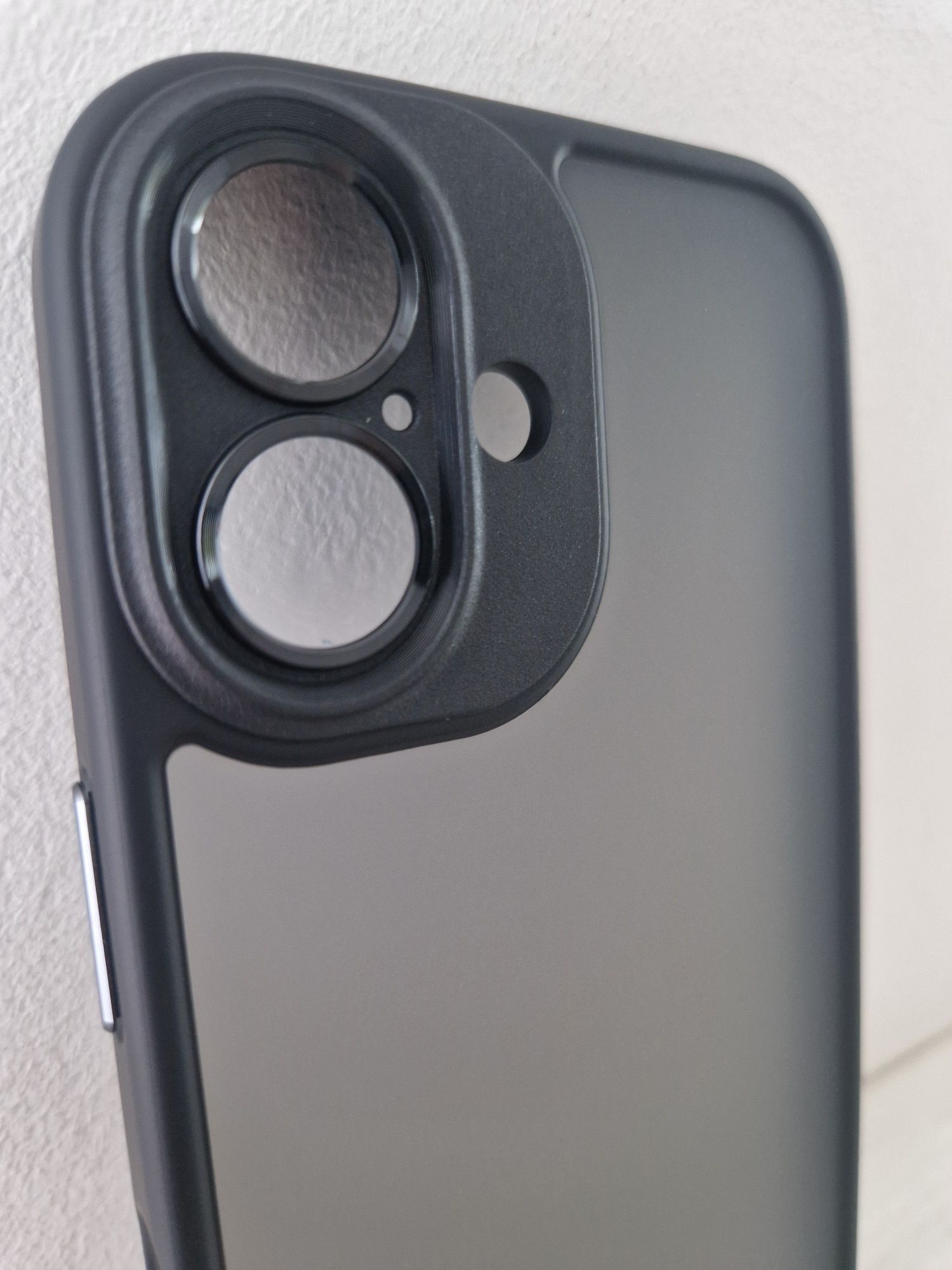 Rock Etui Guard Touch Matte Series do Iphone 16 czarne