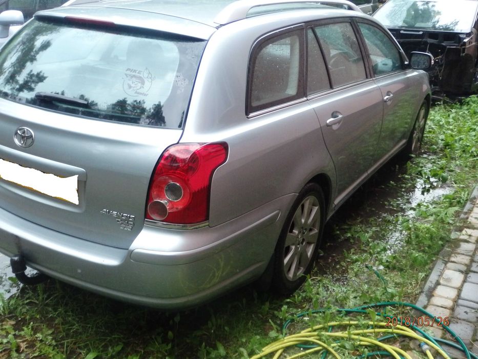 części toyota avensis t25 kombi 2,2 dcat wszystko do tego modelu