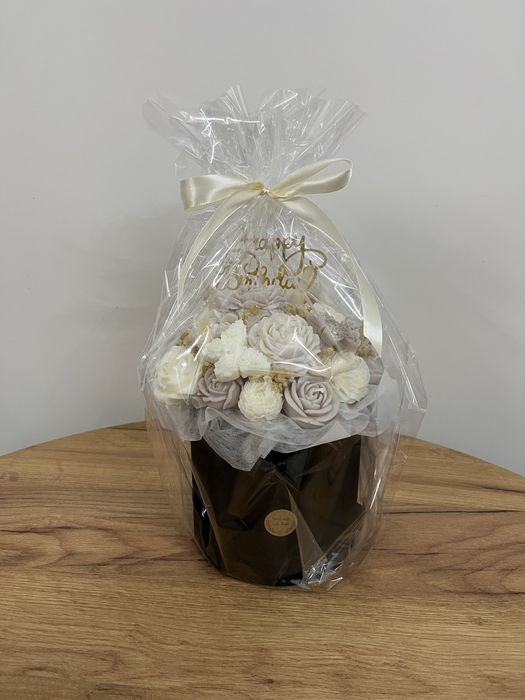 Flowerboks ze swiec sojowych zapachowy prezent kwiaty ślub urodziny