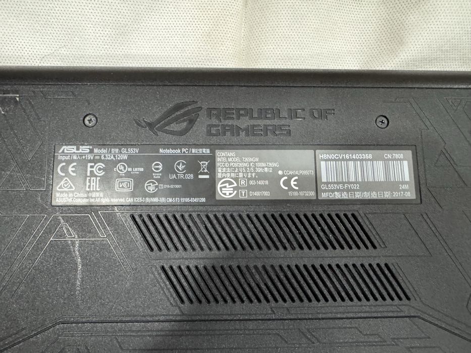 Ноутбук Asus ROG Strix GL553V в хорошому стані