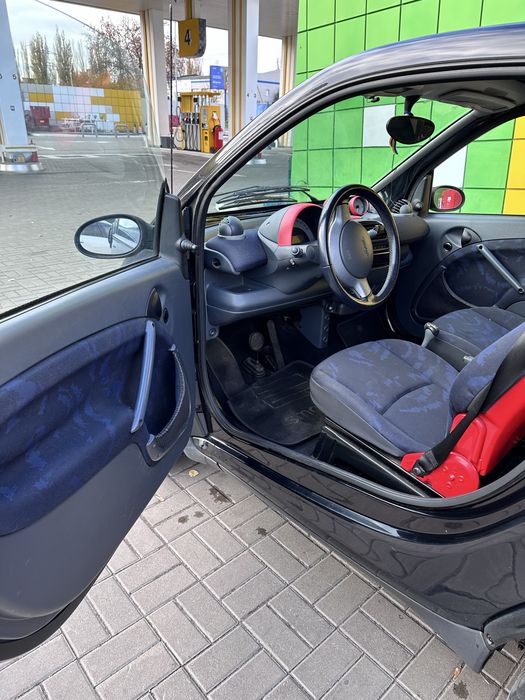 Авто для стильної людини Smart  fortwo 450