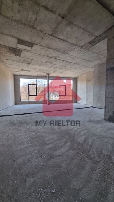 Здається приміщення! 300кв м 3000$