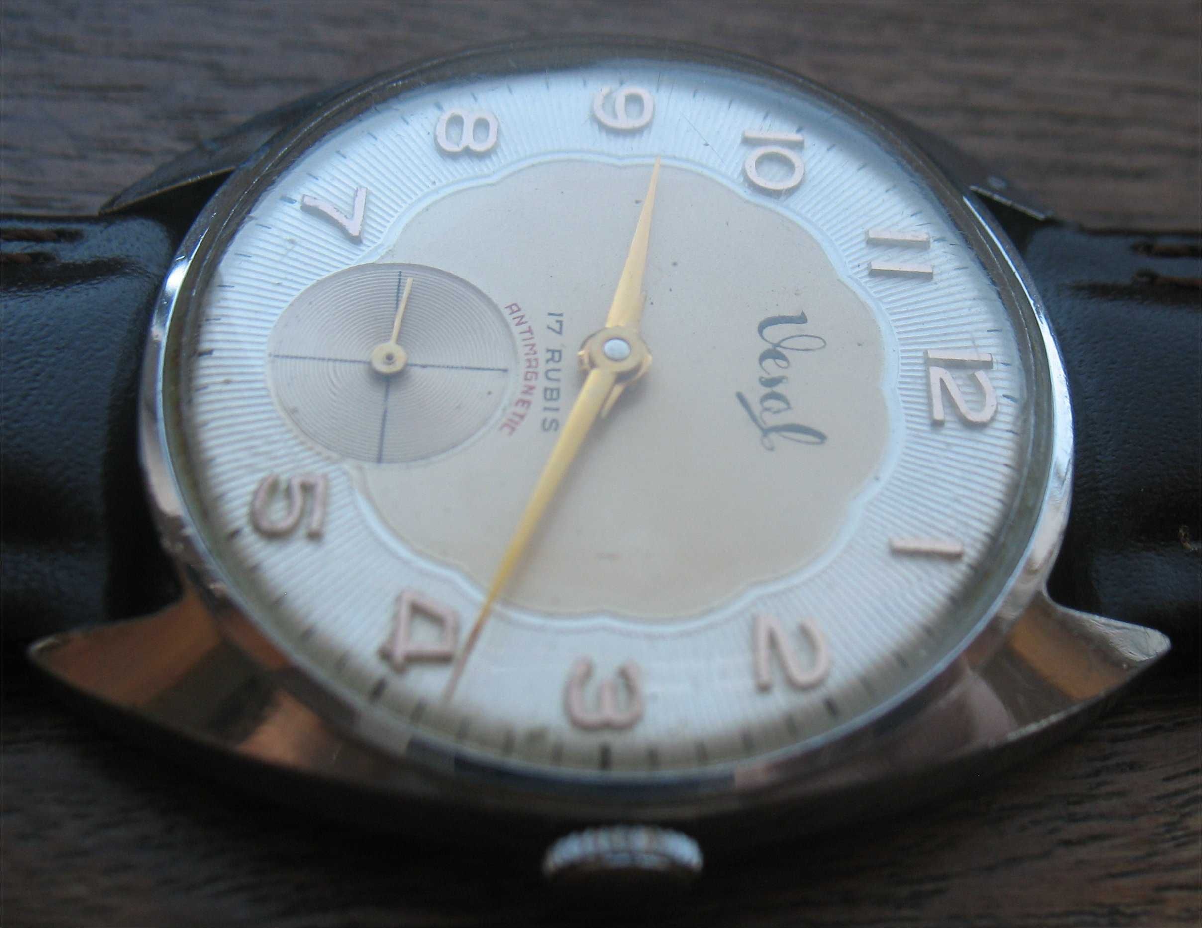 Relógio de corda Vintage - Vesal - Antimagnetic - 17 Rubis- Swiss Made