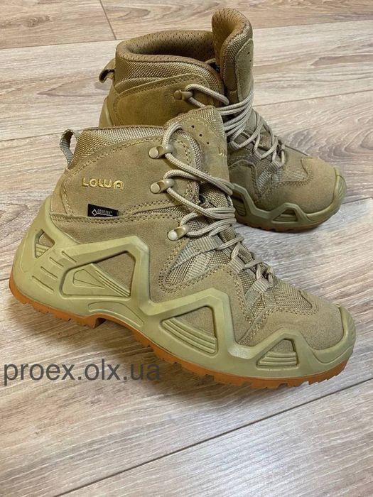 • Трекінгові черевики Lowa Zephyr GTX MID TF - Koyote