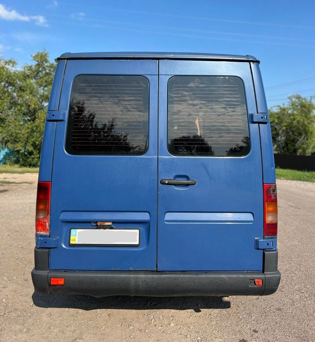 Продам VW LT – сімейний бус, легко переобладнати