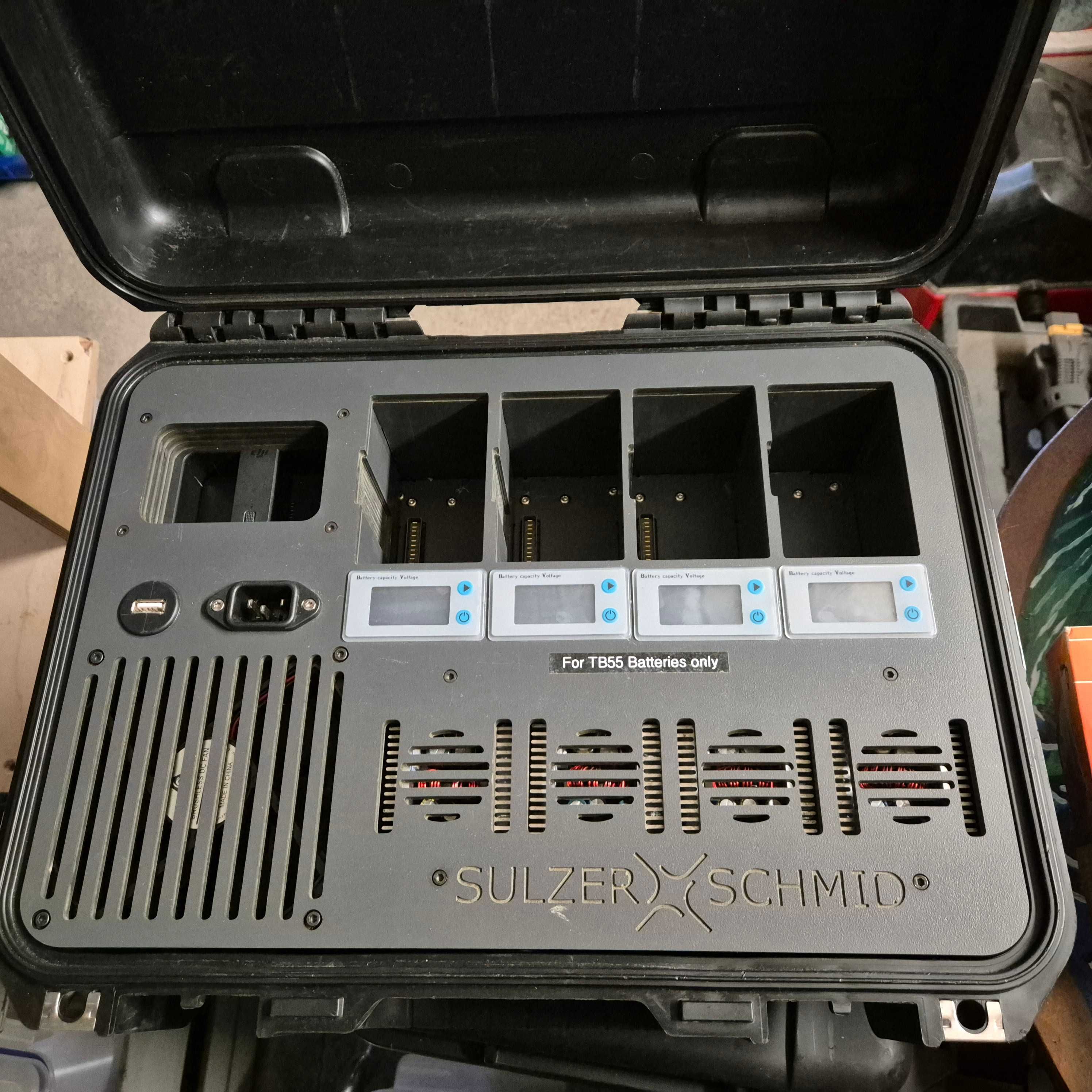 Stacja ładowania hub do pakietów akumulatorów Dji TB55 WB37 Pelicase