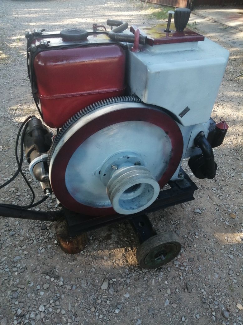 Silnik Es 15 1HC 102 z rozrusznikiem