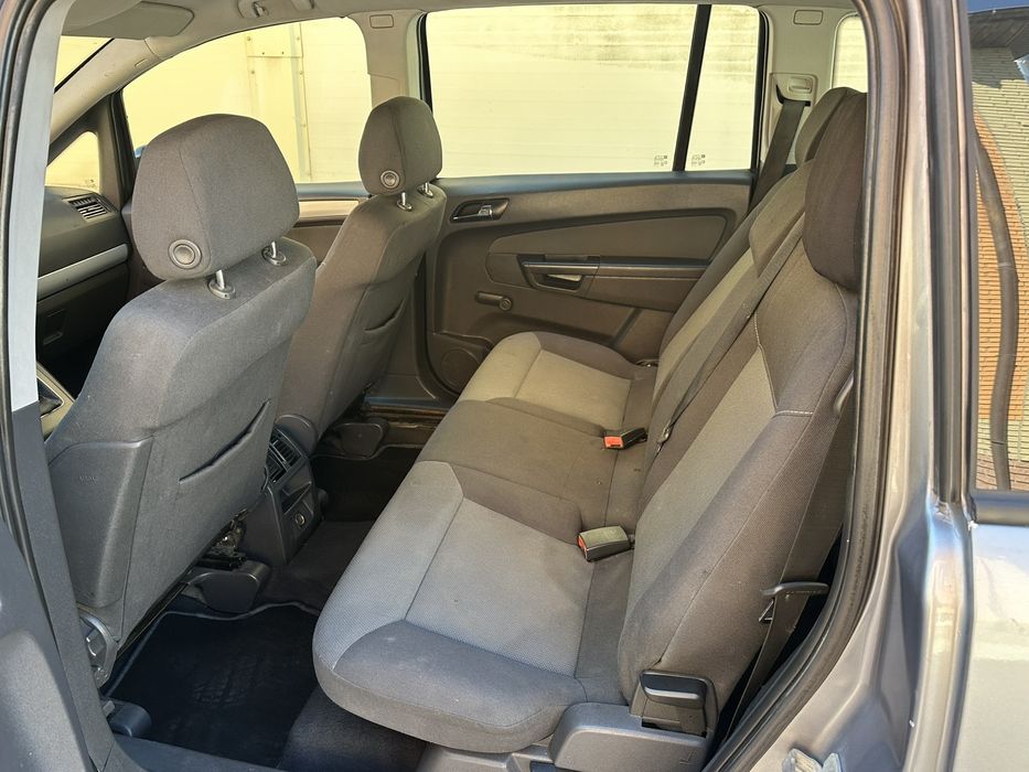 Свіжопригнана Зефіра Б 7місць не розмитнена