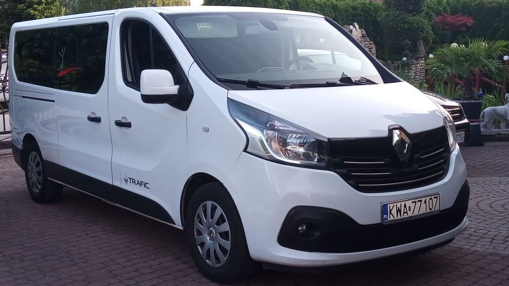 Renault Trafik 9 osobowy 1.6 biturbo 2017r Long Klima 2 strefowa