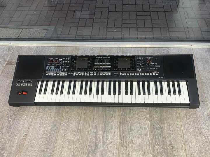 Aranżer/Syntezator/Keyboard Roland E-A7