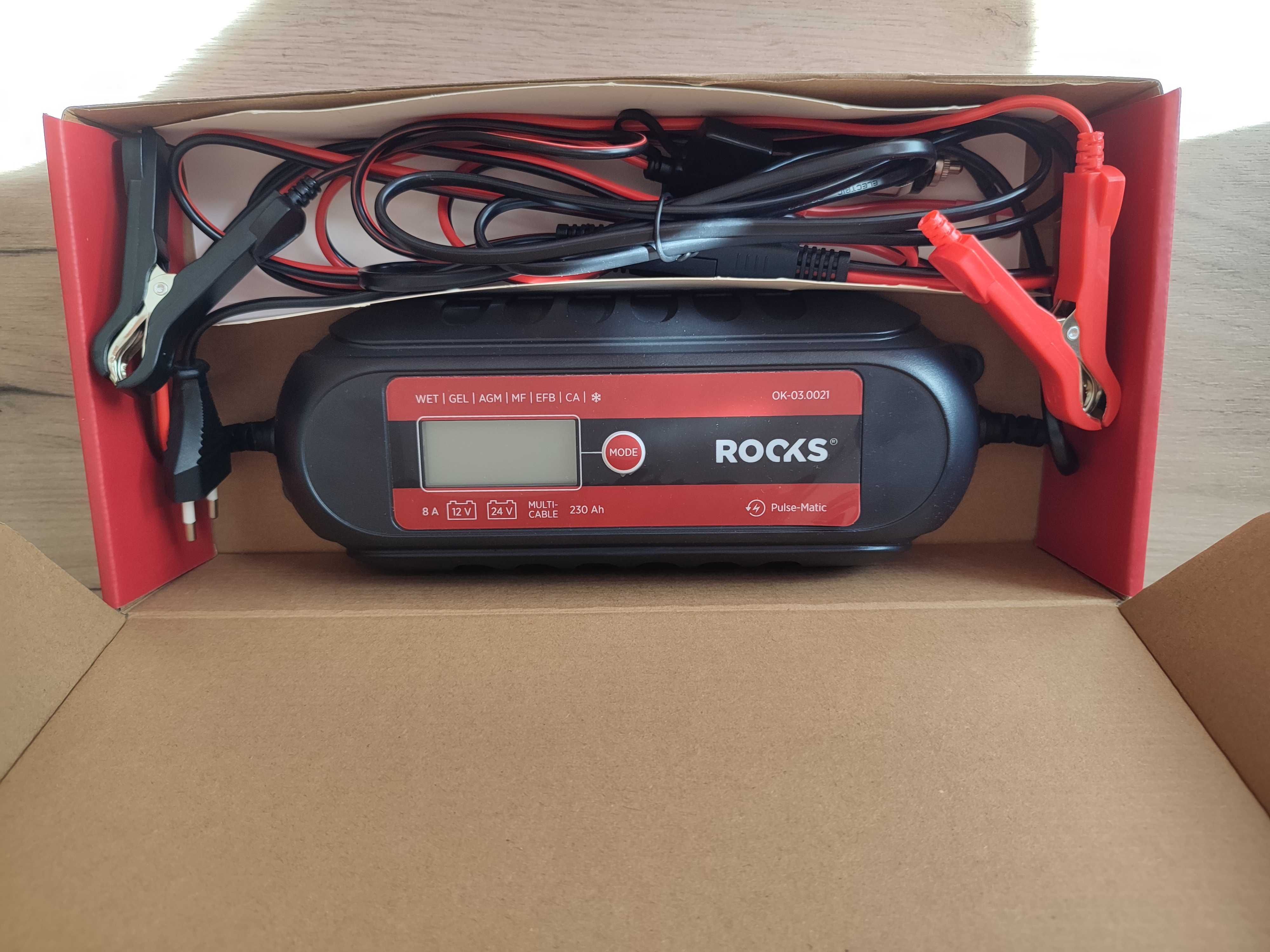 Prostownik elektroniczny, inteligentny smart 12v 24v- 8a - 230 ah, lcd