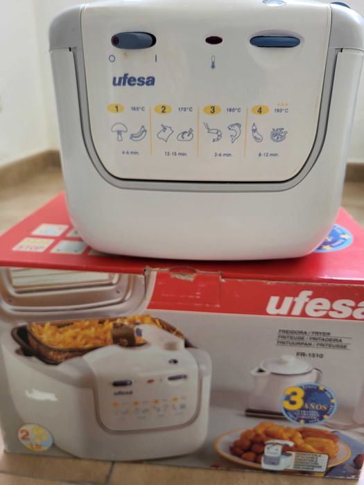 Fritadeira a óleo UFESA - usada 1 vez