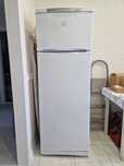 Холодильник Indesit 145см