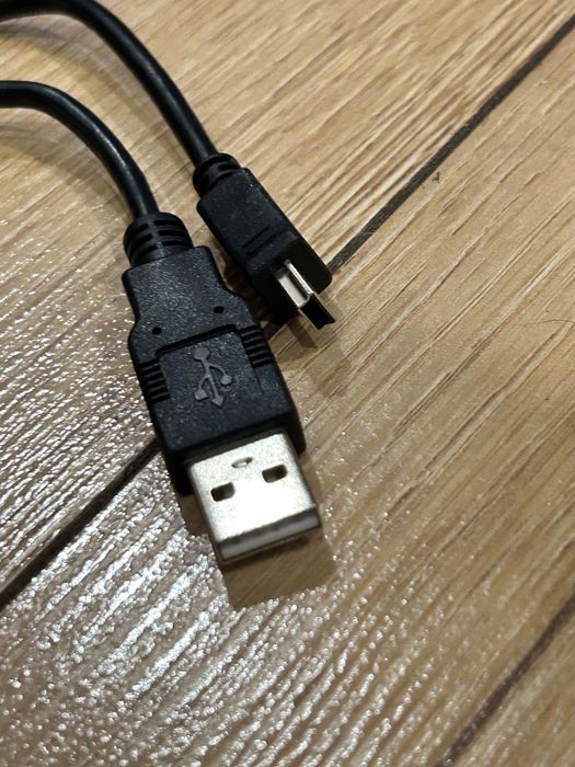 SPRZEDAM Kable / Słuchawki / Ładowarki / OPIS