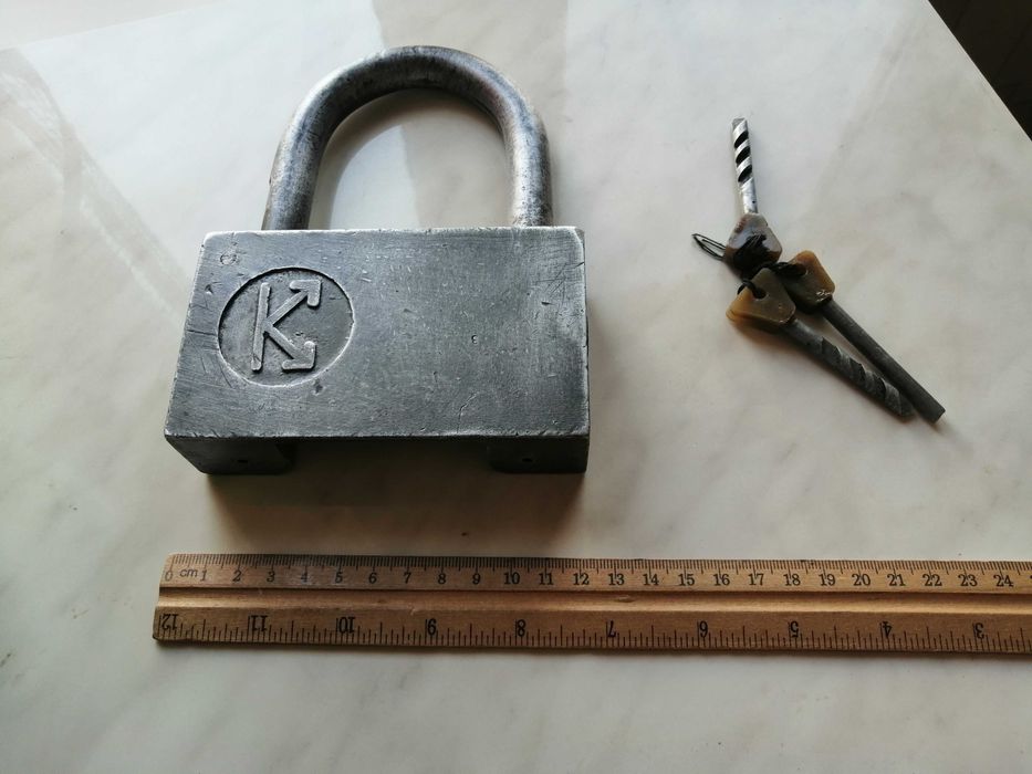 Ригельный замок навесной большой для гаража СССР 3 ключа в комплекте