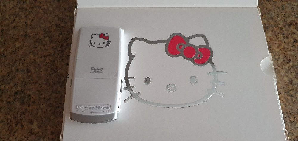 Samsung SGH-U600 Hello Kitty - sem bateria