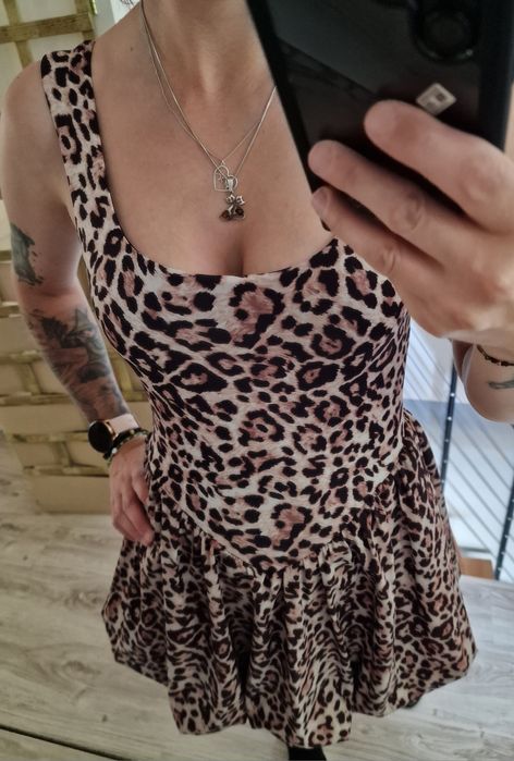 Sukienka bombka panterka