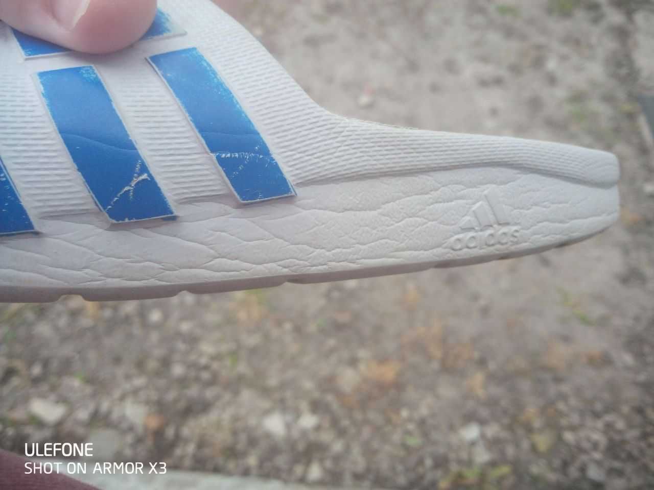 Продам дитячі шльопанці Adidas 37р.