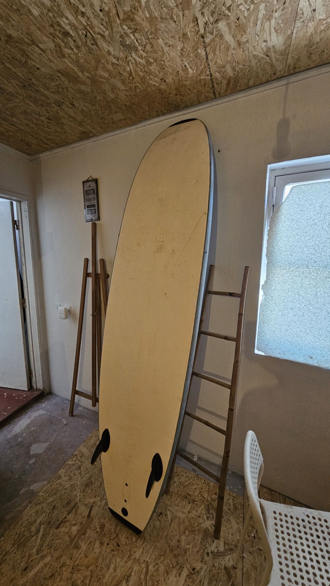Prancha surf, uma de iniciação  adulto  e outra de criança