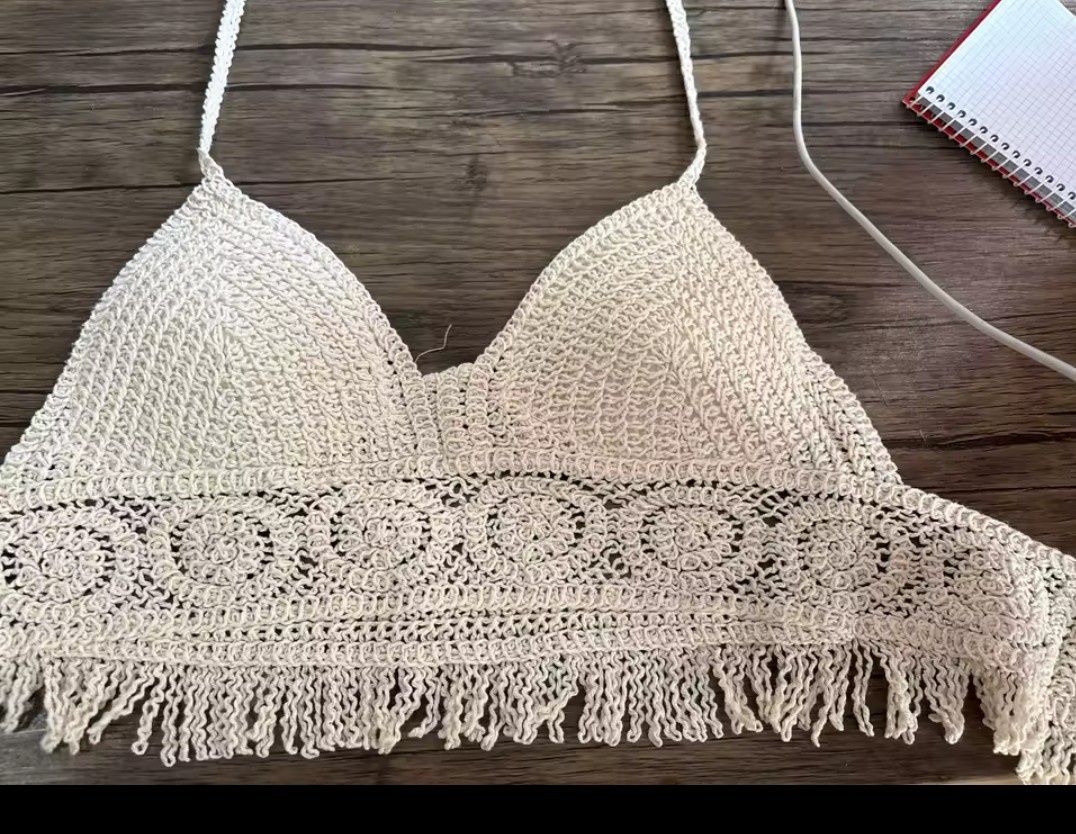 Top Boho wiązany we wzory