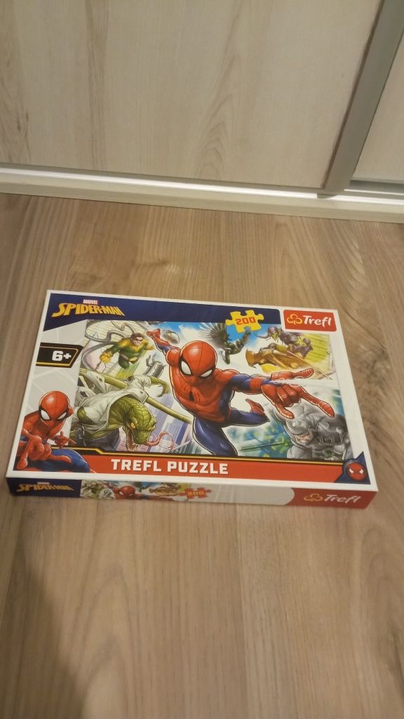 Puzzle różne trefl