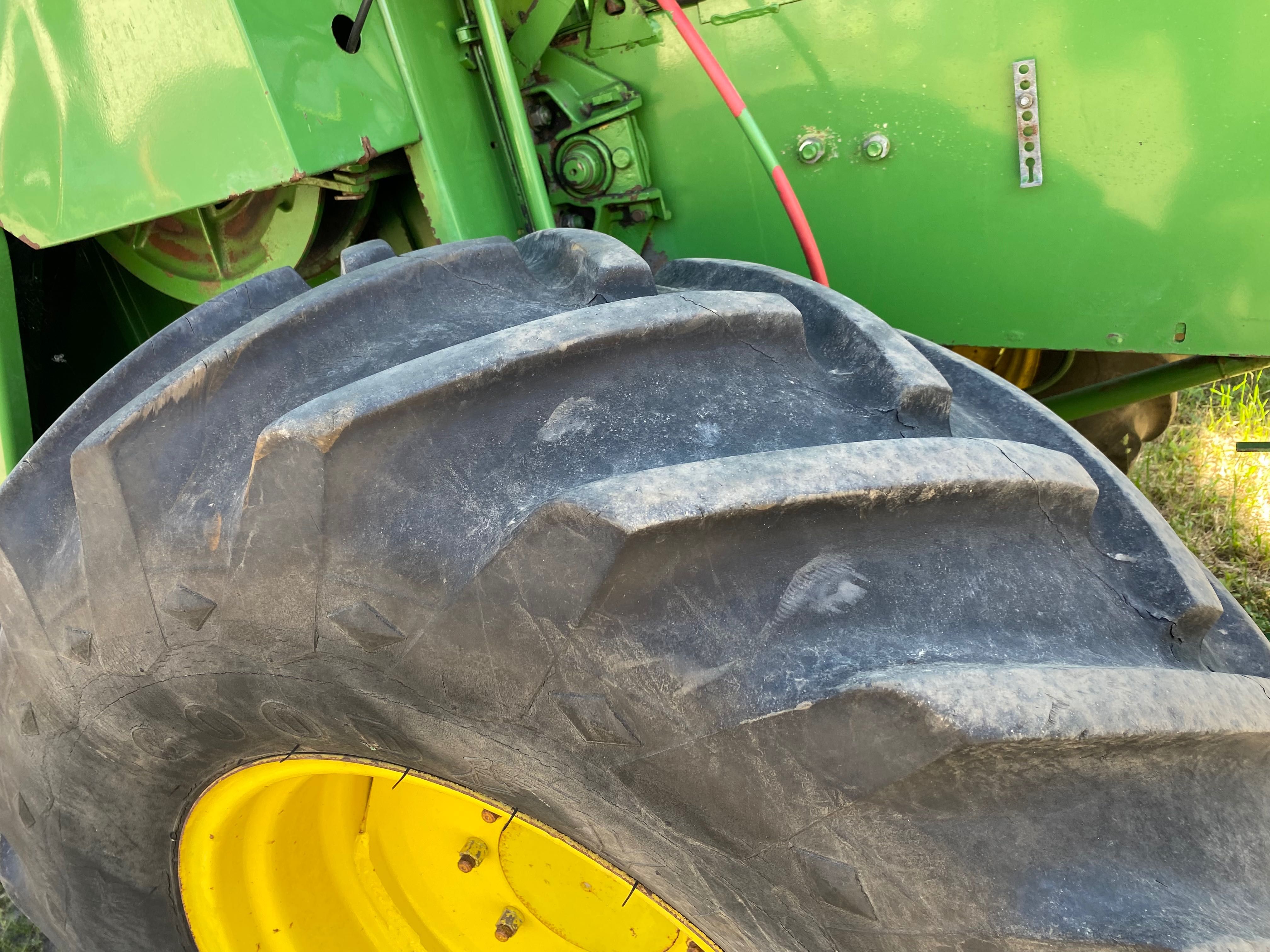 Комбайн зернозбиральний John deere 952