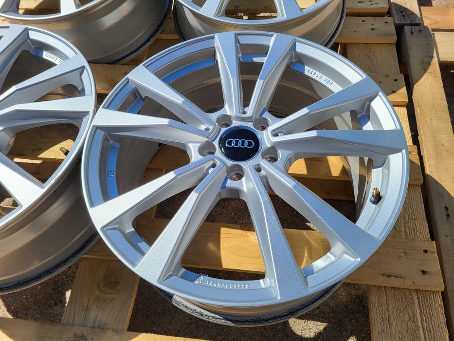 [888] Felgi aluminiowe 19 Cali 5x112 8J ET45 Audi VW Mercedes Skoda