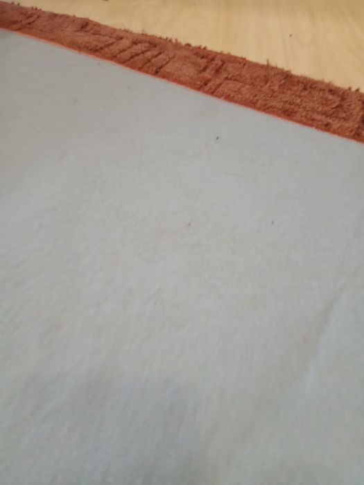 Напольное покрытие б/ у в прекрасном состоянии,Срочно