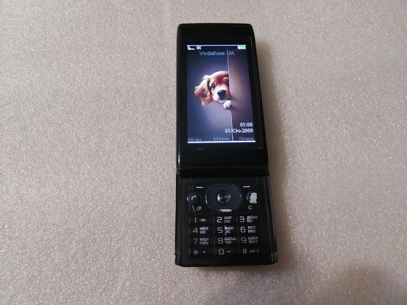 Телефон Sony Ericsson U10i