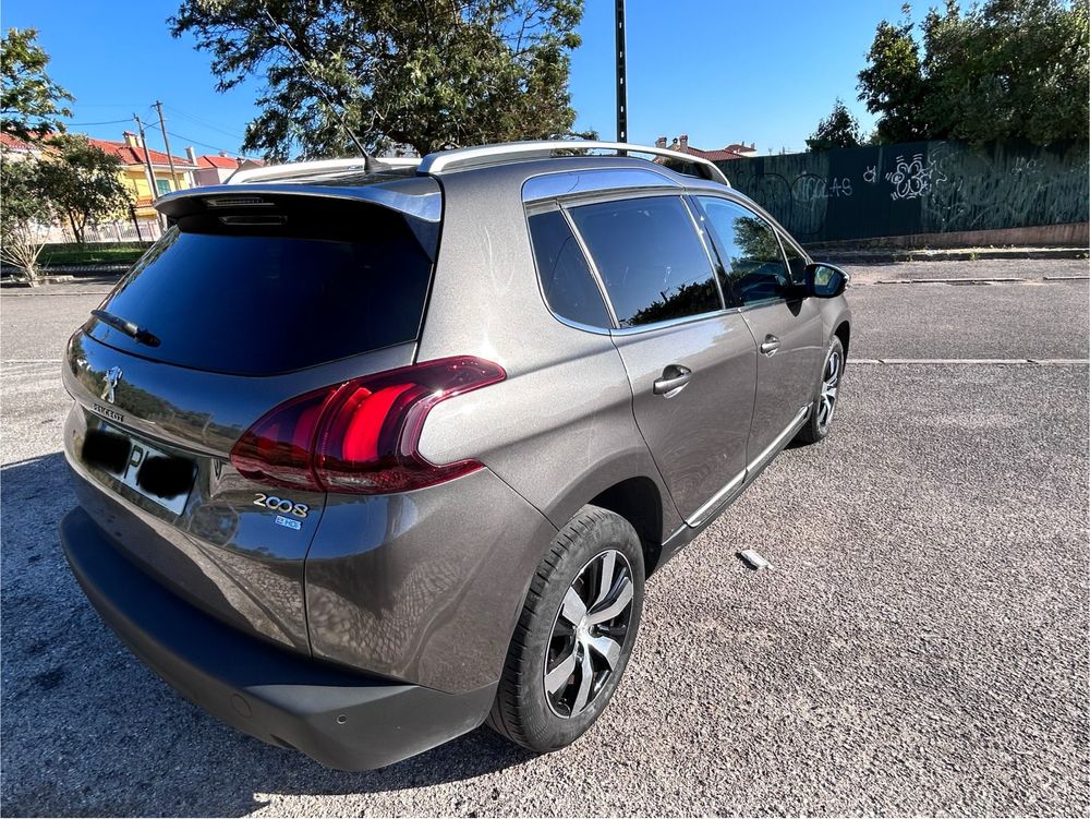 Peugeot 2008 1.6 hdi allure