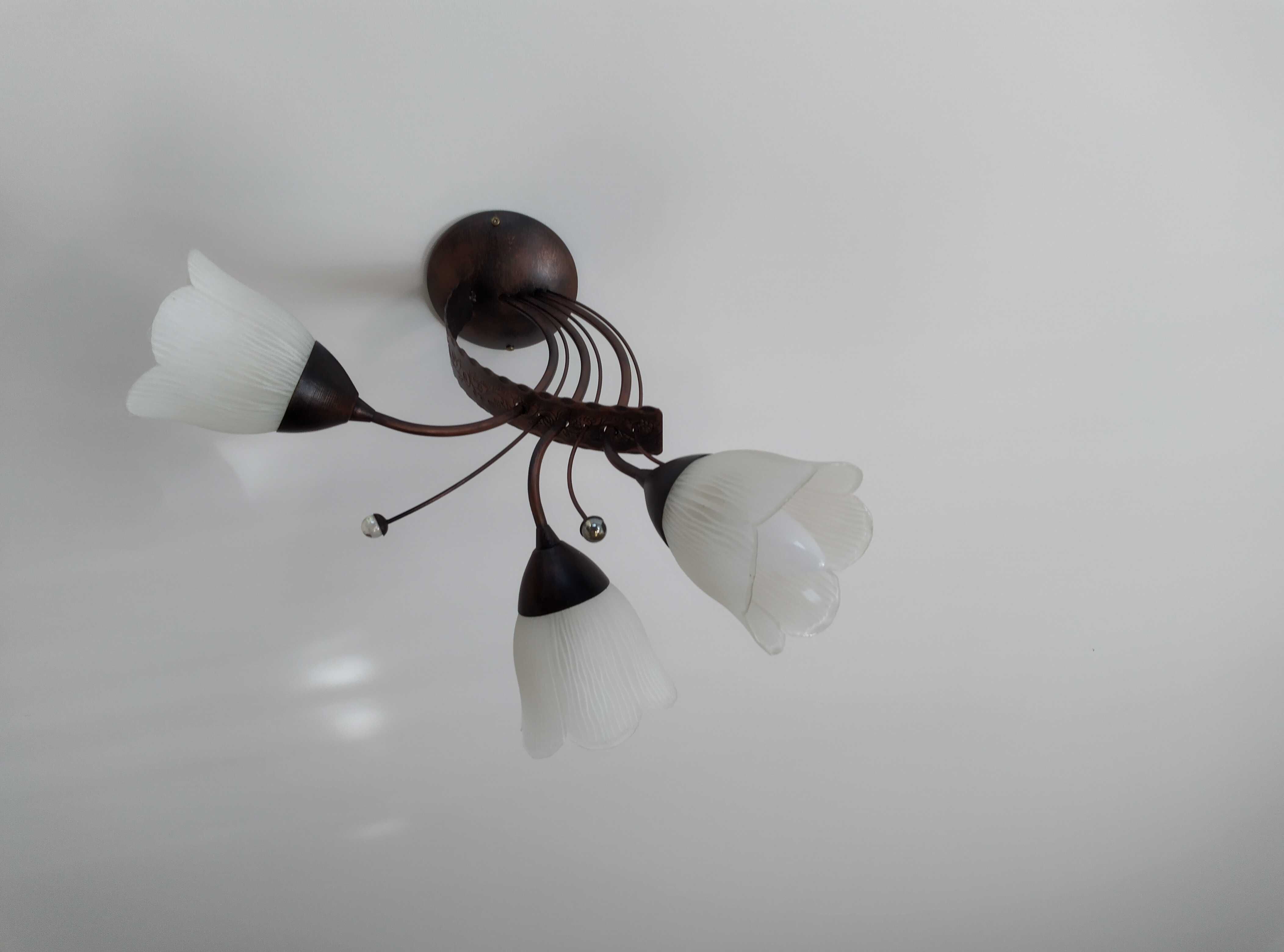 Sprzedam komplet lamp, dwie wiszące i jedną stojącą. Odbiór osobisty