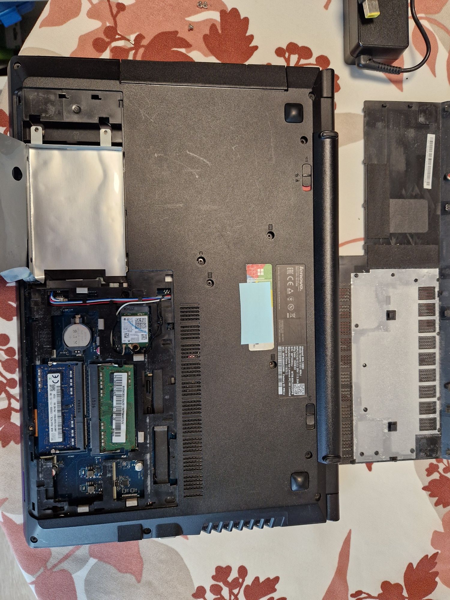 Lenovo ideapad 305-15