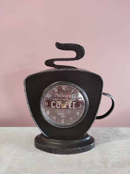 Relogio vintage formato de chávena