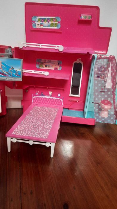Barbie Autocaravana para acampar