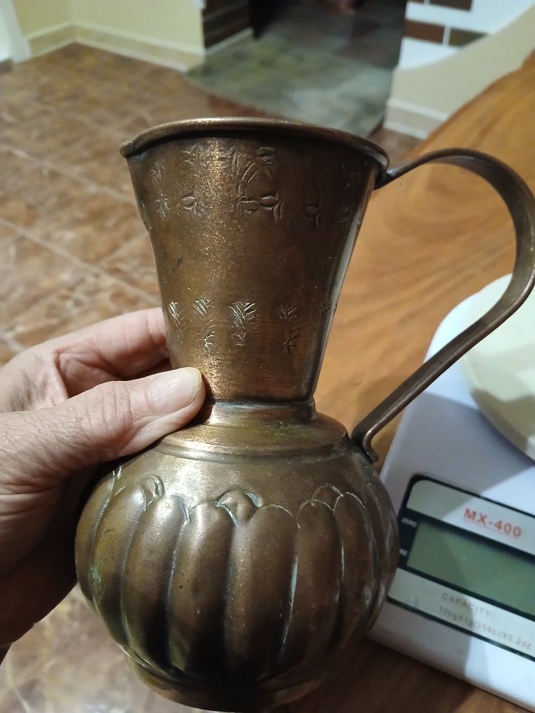 Латунна ступка з пестиком.
