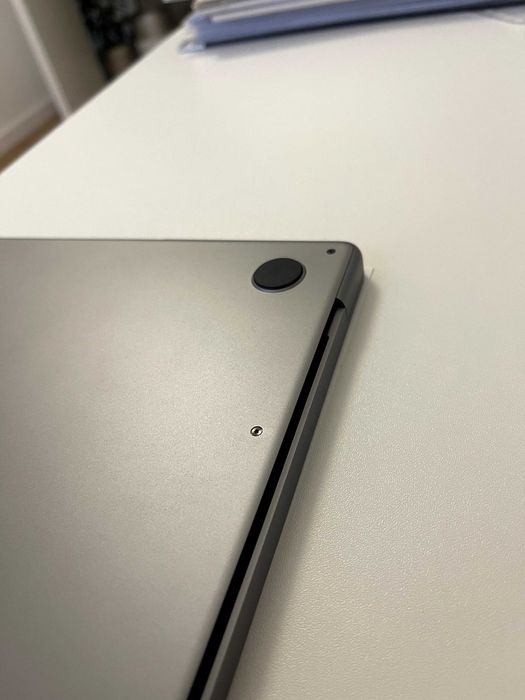 Apple MacBook Pro 14" M1 Pro – 16GB RAM / 512GB SSD – Stan IDEALNY