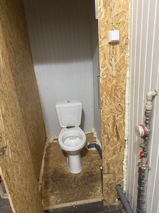 Здається фасадне комерційне приміщення. Без завдатку. Власник