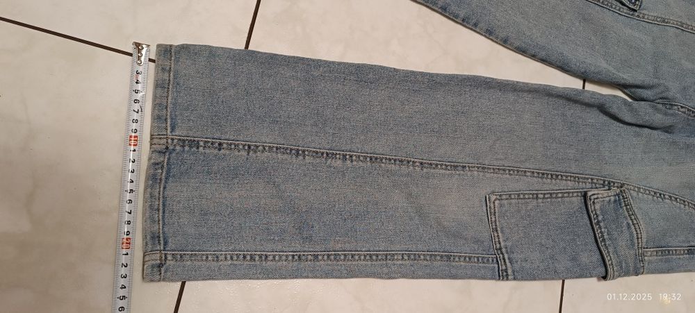 Джинси для дівчинки.