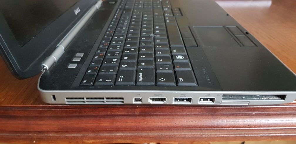 Laptop Dell latitude E 5520