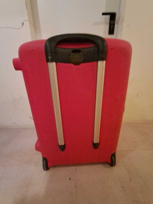 Mala de viagem Samsonite encarnada