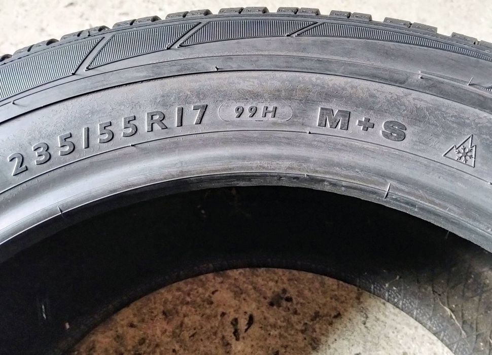 Шини зимові R17 235/55 Dunlop SP Winter Sport 3D